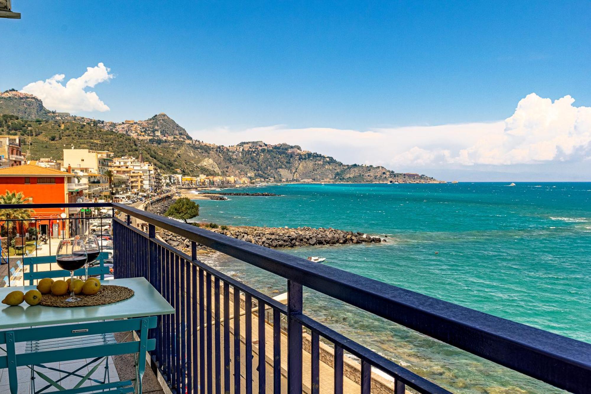 Mari Sea Home Giardini-Naxos Exterior foto